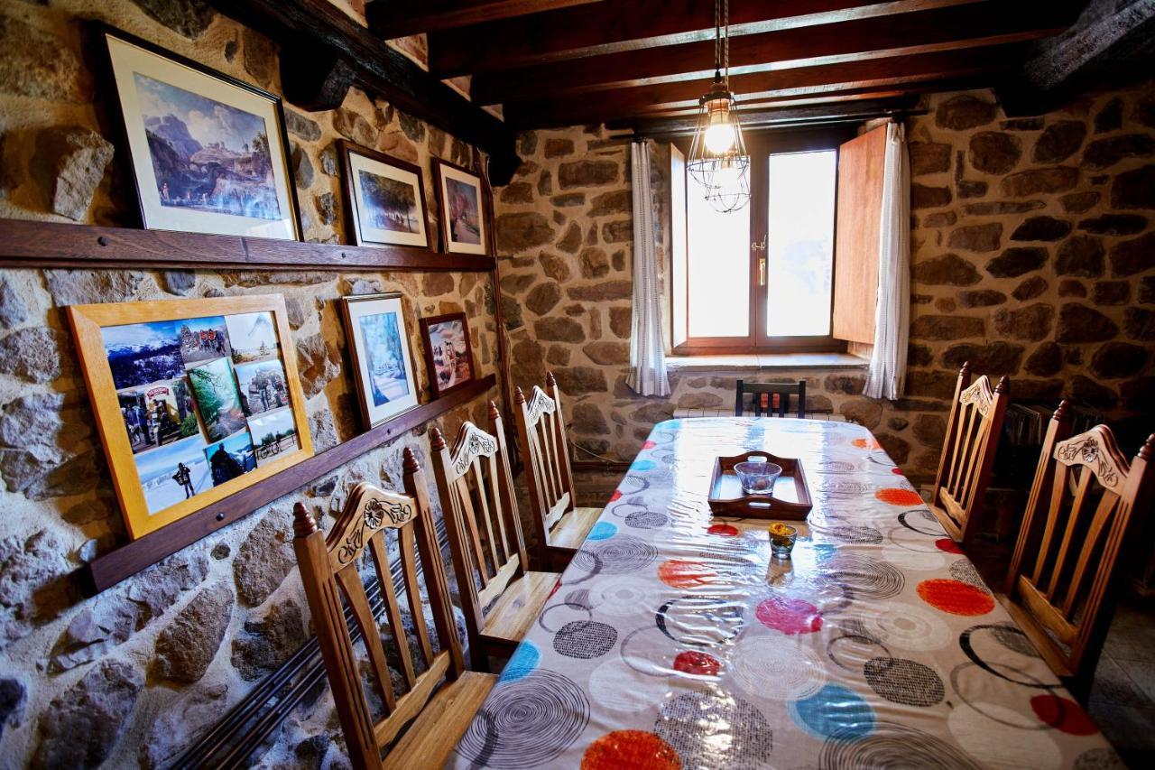 Sendero Del Saja-Besaya Vendégház Cobejo Kültér fotó